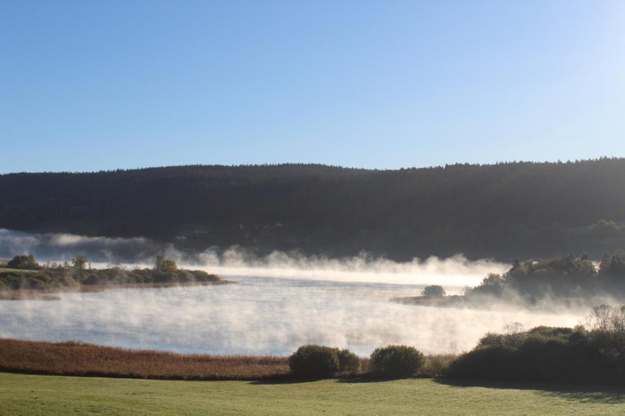 L'Esca'Lac Grande-Riviere Chateau Luaran gambar